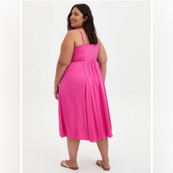 Torrid NWT Size 1 Midi Lenny Smocked Bodice Dress - Picture 4 of 7